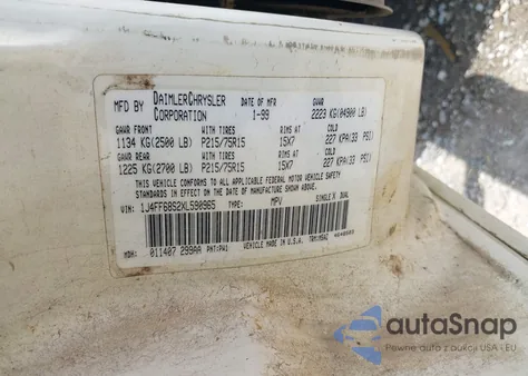 1999 Jeep Cherokee Classic/Sport из США, поврежденный, VIN 1J4FF68S2XL590965